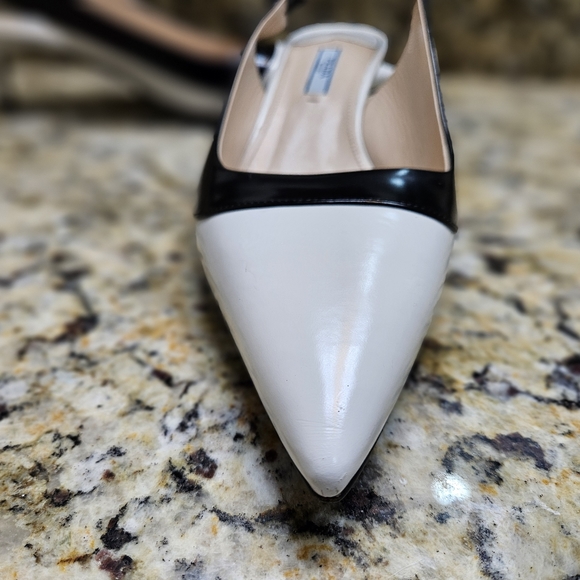 Prada - Picture 17 of 17